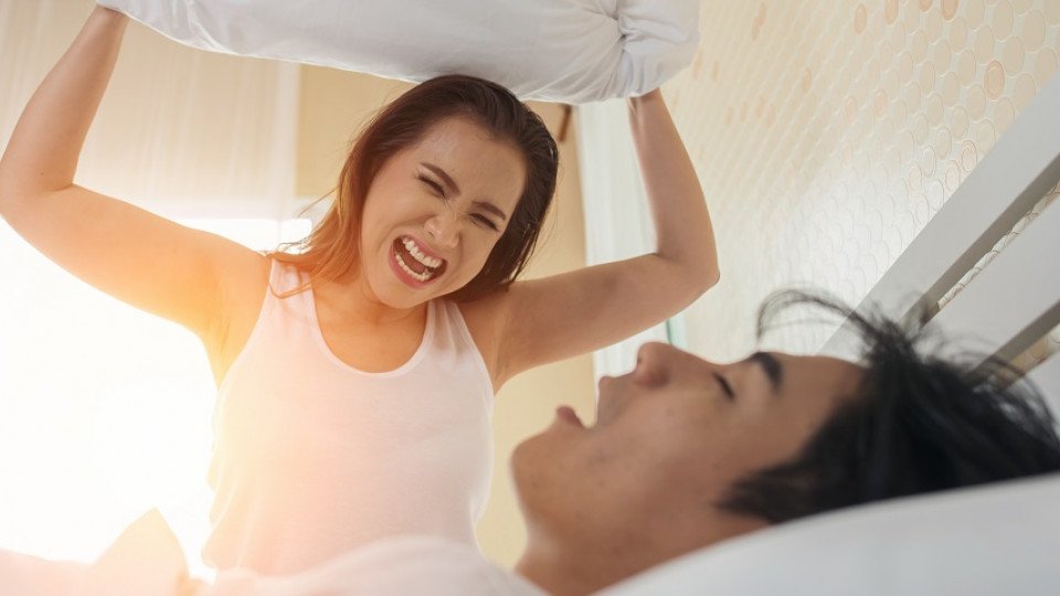 Comment Dormir Avec Un Ronfleur Colas Normand Comment Dormir Avec Un Ronfleur Colas Normand
