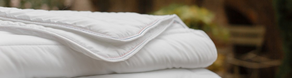 Couette légère ou tempérée : comment choisir la couette idéale pour mieux dormir ?